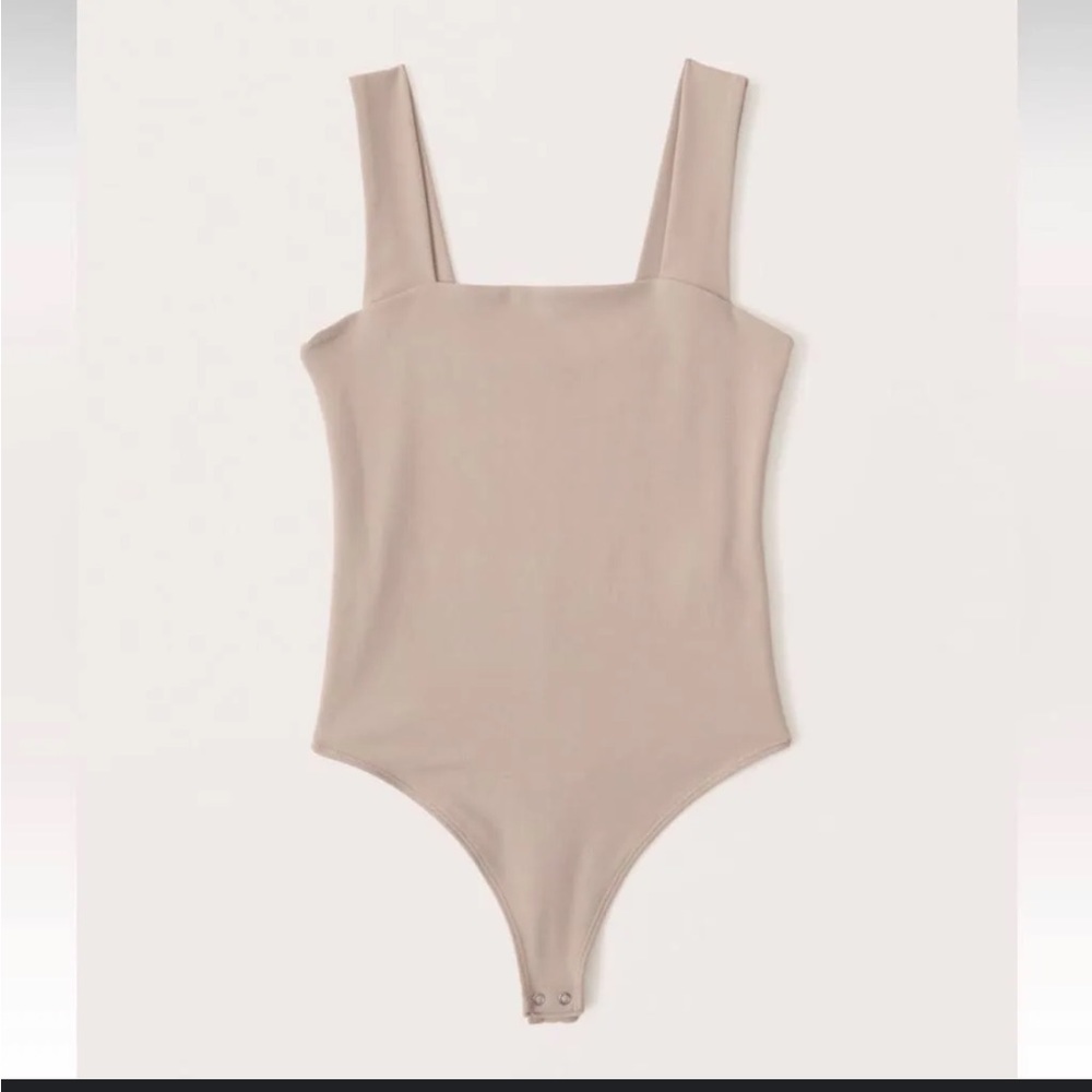 Abercrombie Double-Layered Seamless Fabric Squareneck Bodysuit